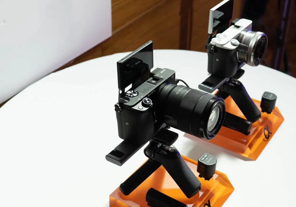 Sony Việt Nam giới thiệu máy ảnh không gương lật mới α6400 (ILCE-6400) ảnh 2