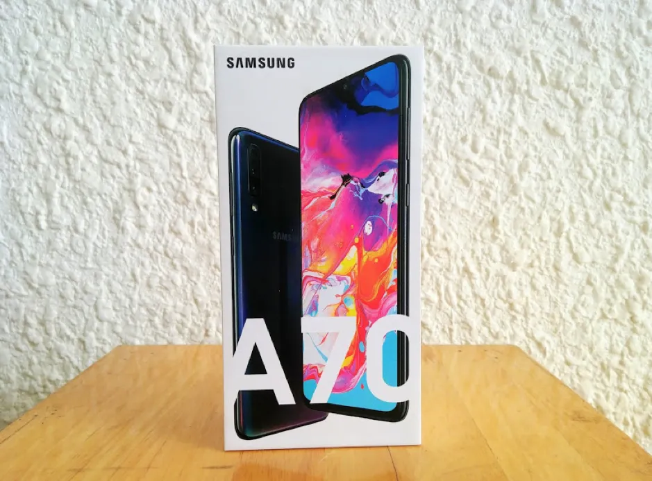 Galaxy A50, A70 giảm đến 1,9 triệu đồng ảnh 2 Galaxy A50, A70 giảm đến 1,9 triệu đồng ảnh 2