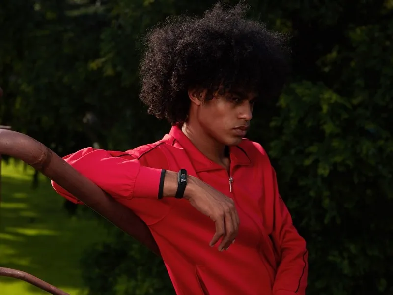 Xiaomi chính thức ra mắt vòng theo dõi sức khỏe thông minh  Mi Smart Band 4 tại Việt Nam ảnh 4