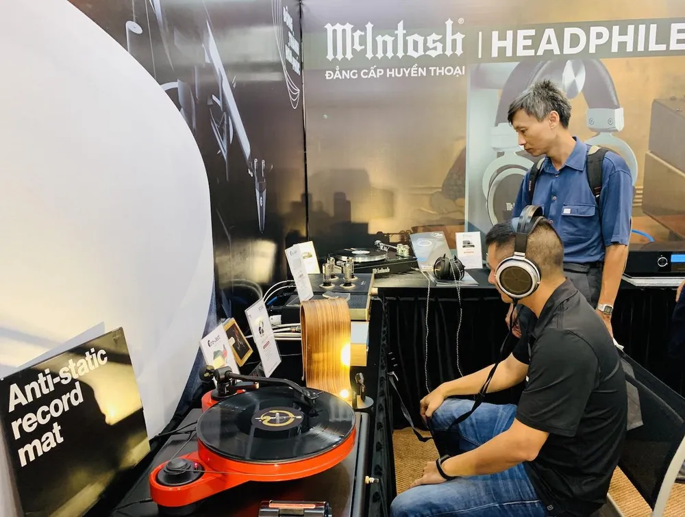 Đầy đủ “anh tài” ở Headphile Show ảnh 3