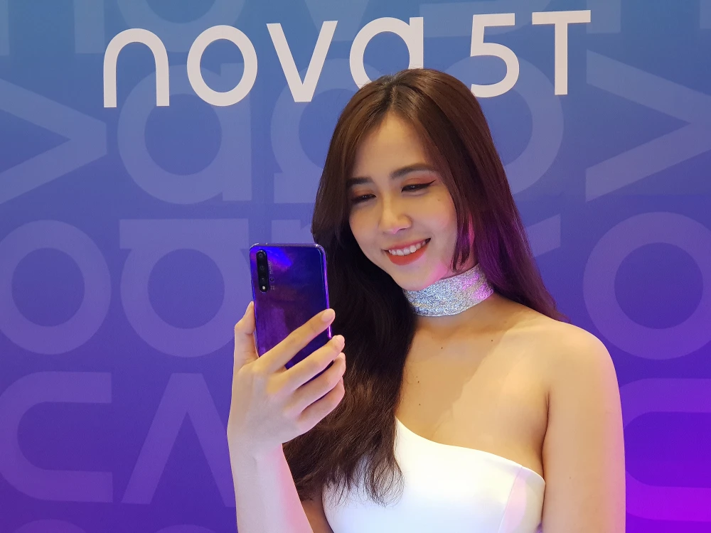 Huawei ra mắt Nova 5T với mức giá 8,99 triệu đồng