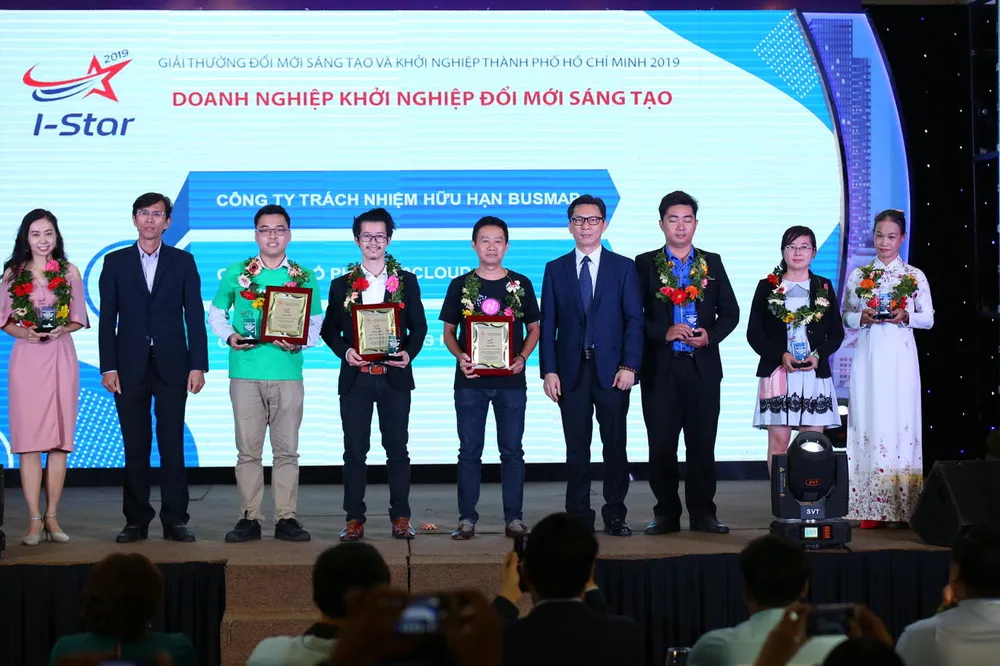 12 cá nhân và tổ chức nhận Giải thưởng Đổi mới sáng tạo và Khởi nghiệp TPHCM 2019