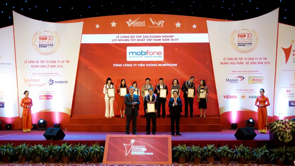 MobiFone vinh dự có mặt trong Top 500 doanh nghiệp có lợi nhuận tốt nhất Việt Nam năm 2019 ảnh 1 MobiFone vinh dự có mặt trong Top 500 doanh nghiệp có lợi nhuận tốt nhất Việt Nam năm 2019 ảnh 1