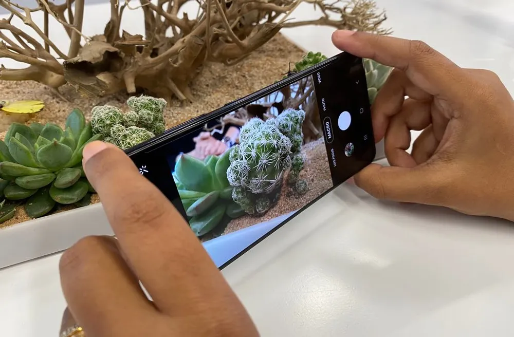 Galaxy A51 chuyên chụp macro giá 7,9 triệu đồng ảnh 1