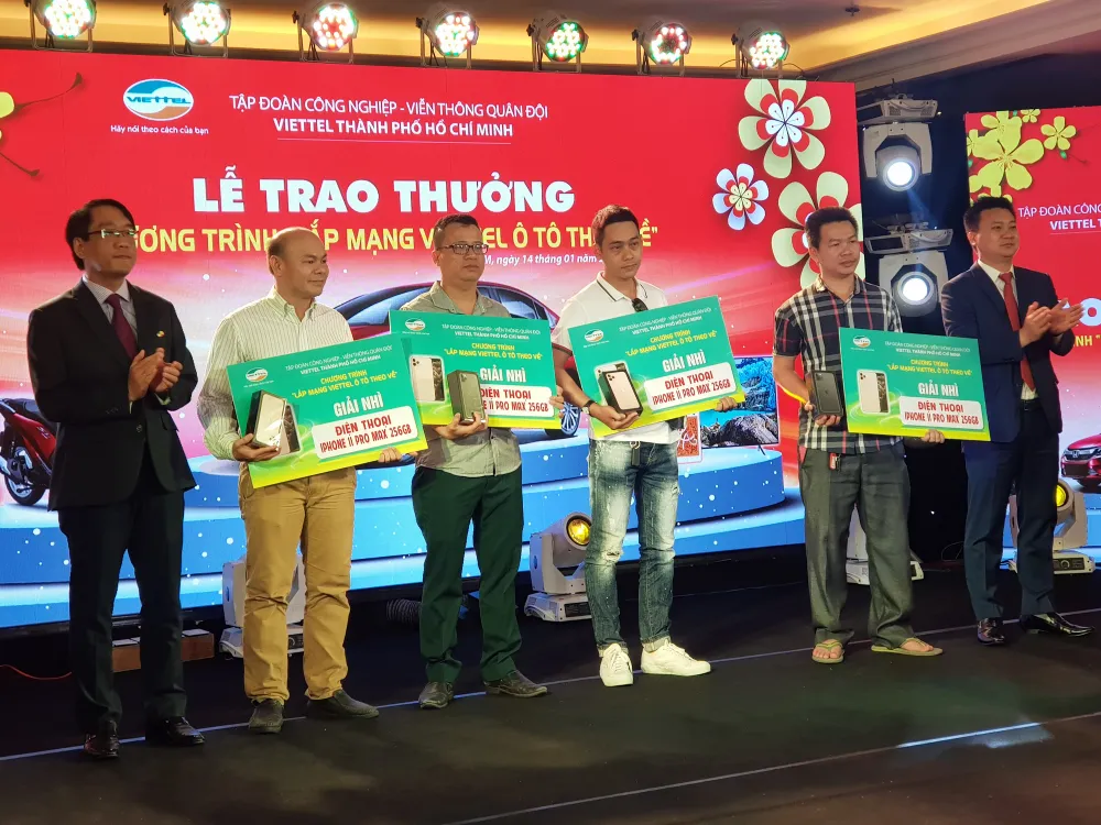 Chương trình “Lắp mạng Viettel - Ô tô theo về” đã tìm được chủ nhân may mắn ảnh 3