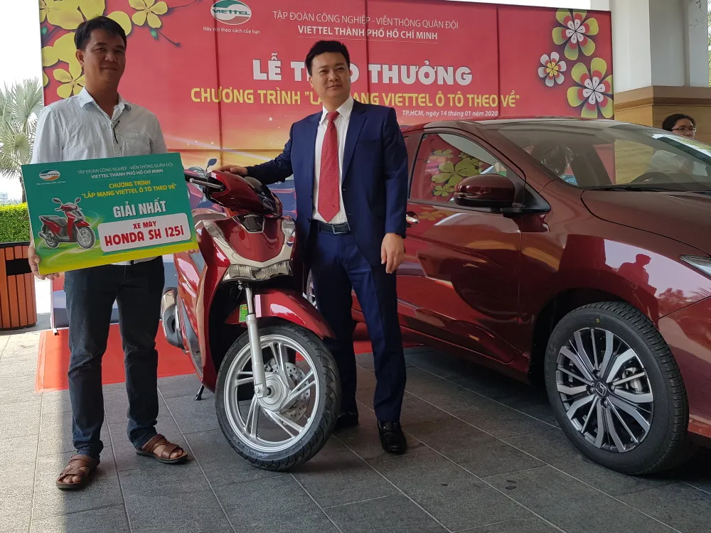 Chương trình “Lắp mạng Viettel - Ô tô theo về” đã tìm được chủ nhân may mắn ảnh 2