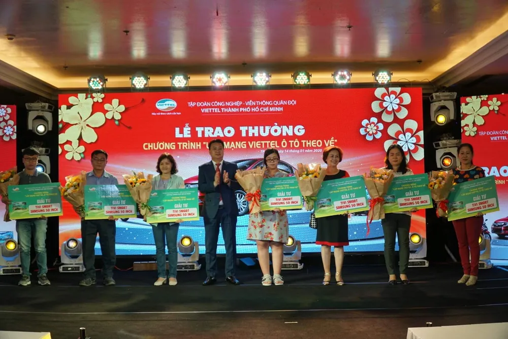 Chương trình “Lắp mạng Viettel - Ô tô theo về” đã tìm được chủ nhân may mắn ảnh 5