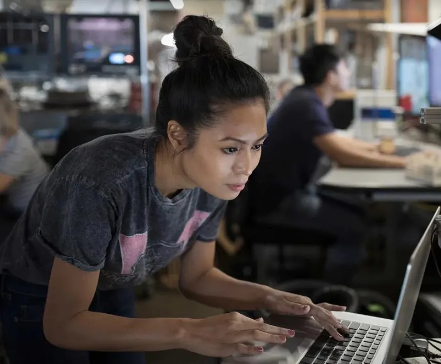 Ericsson ra mắt các dịch vụ mạng mới dựa trên AI ảnh 1