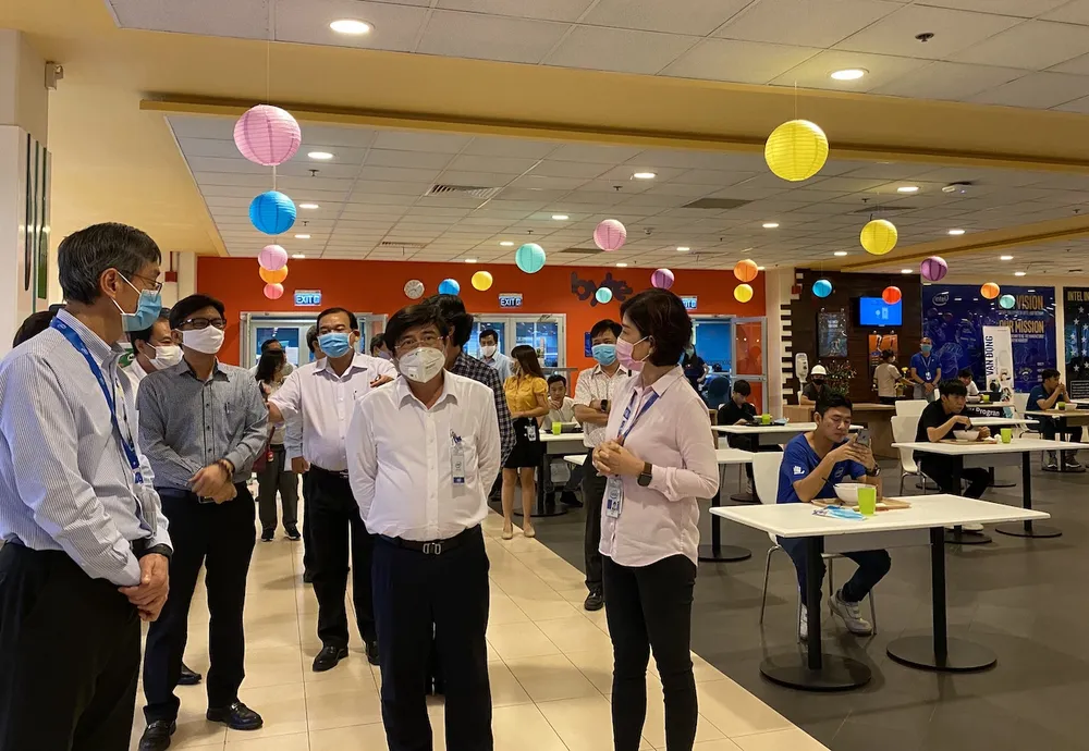 Các doanh nghiệp được phép hoạt động nhưng phải có kế hoạch phòng chống dịch Covid-19 hiệu quả nhất ảnh 2