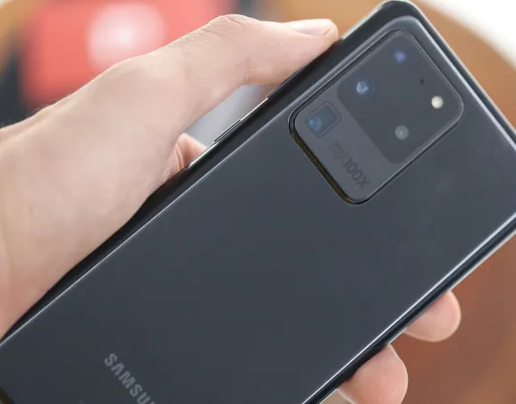 Di Động Việt: Galaxy S20 Plus, S20 Ultra đồng loạt giảm đến 10,4 triệu đồng  ảnh 1