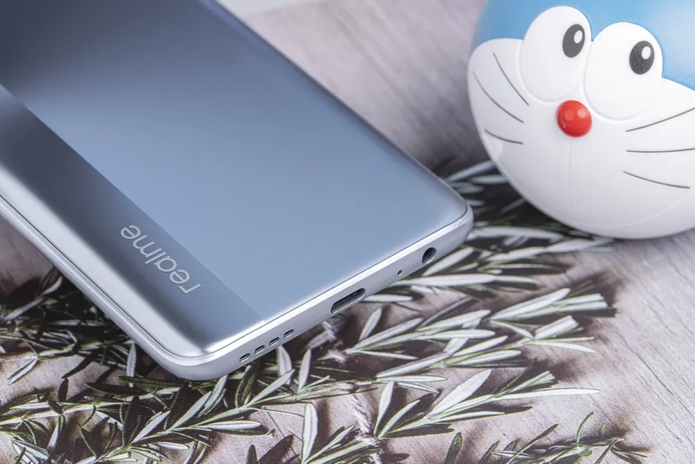 Realme 7 Pro: Thiết kế đẹp, giá hợp lý ở phân khúc tầm trung  ảnh 3