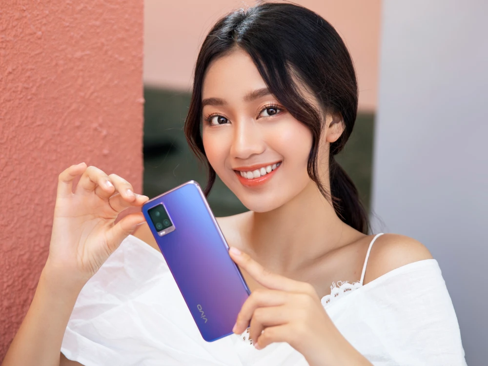 Vivo V20 lên kệ với mức giá 8,5 triệu đồng