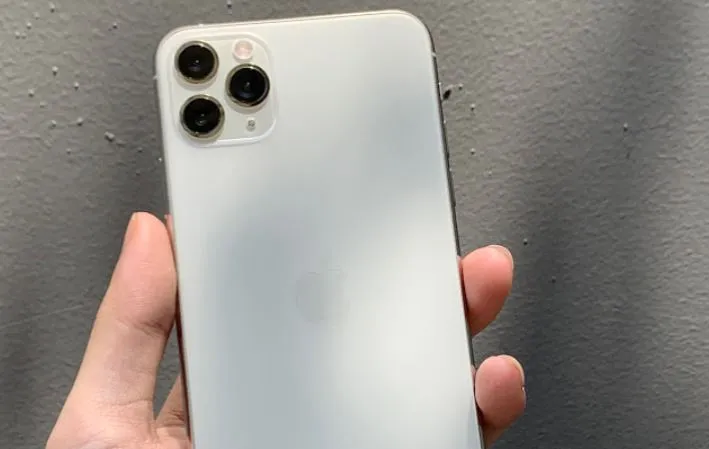 iPhone mới xuất hiện, iPhone cũ xuống giá  ảnh 2