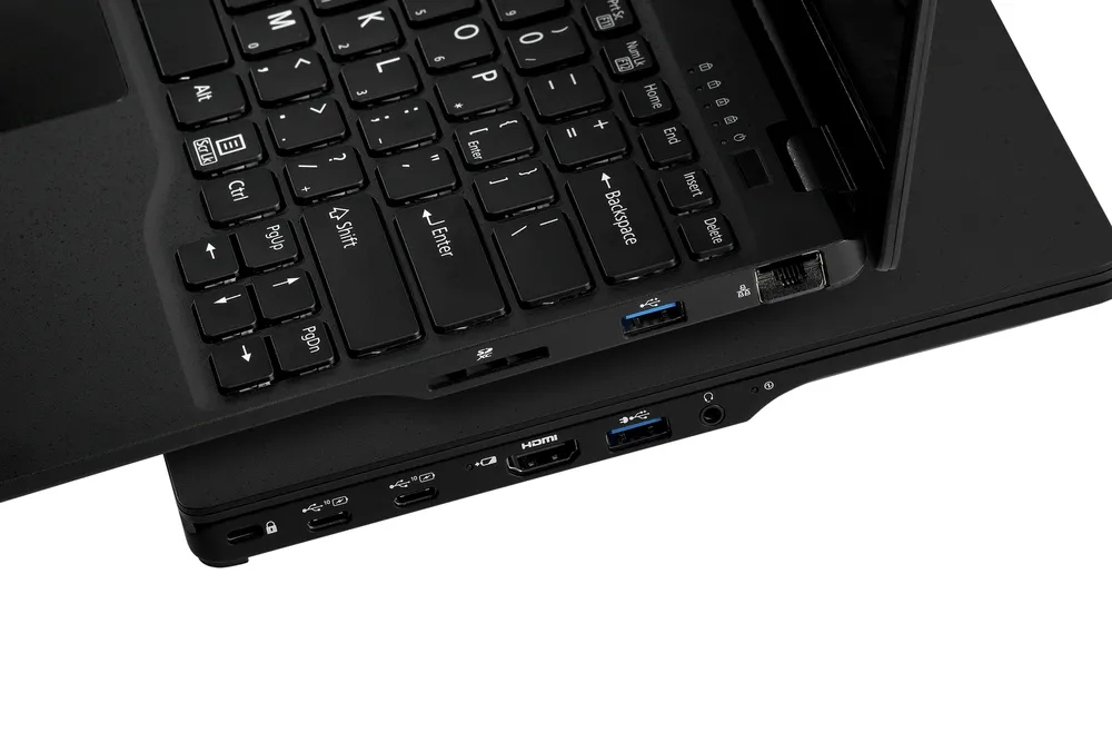 Fujitsu UH-X laptop “siêu mỏng” có mức giá từ 29,99 triệu đồng ảnh 5