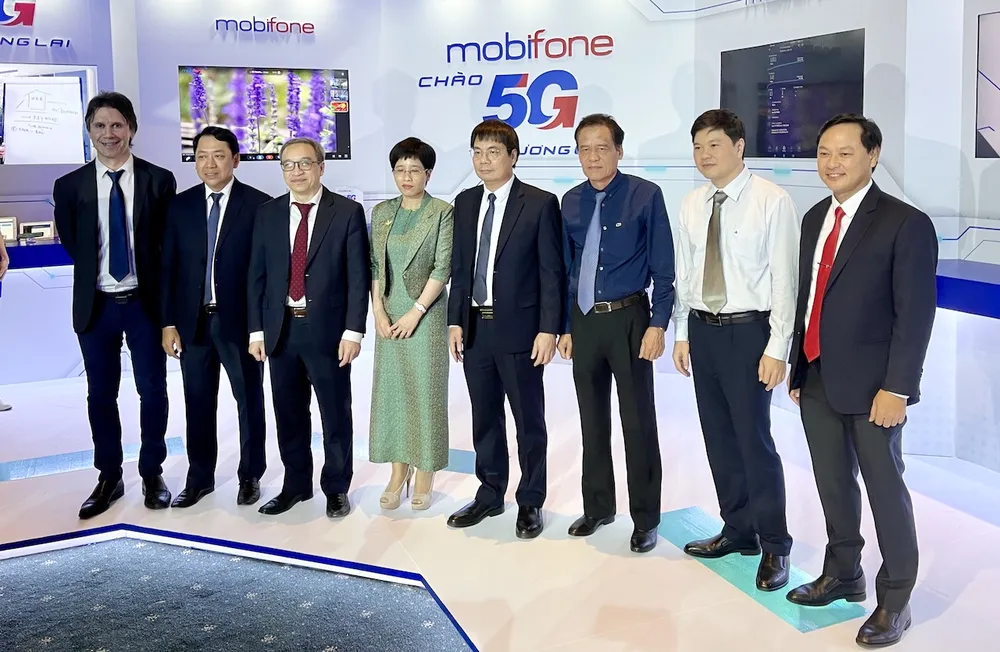 "MobiFone chào 5G - mở tương lai" chính thức ra mắt tại TPHCM ảnh 6 "MobiFone chào 5G - mở tương lai" chính thức ra mắt tại TPHCM ảnh 6