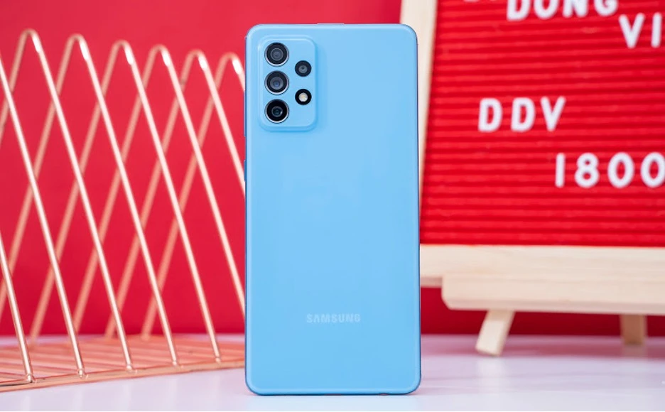 Di Động Việt mở bán Galaxy A52, A72 với mức giảm giá đến 1,5 triệu đồng