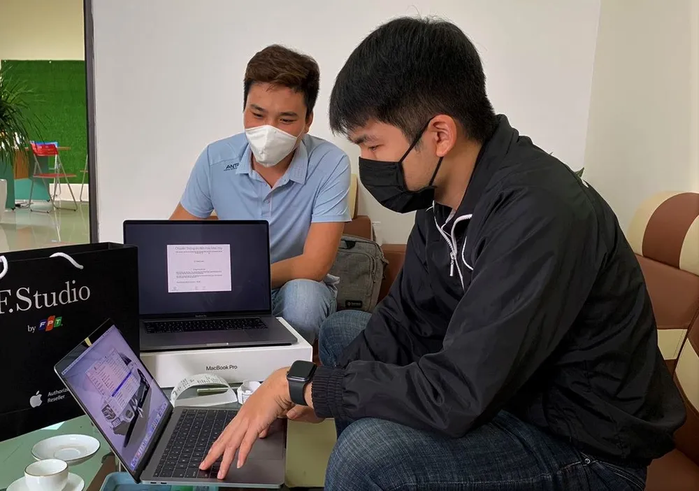 Laptop ngày càng rẻ và “ngon” ảnh 1 Laptop ngày càng rẻ và “ngon” ảnh 1