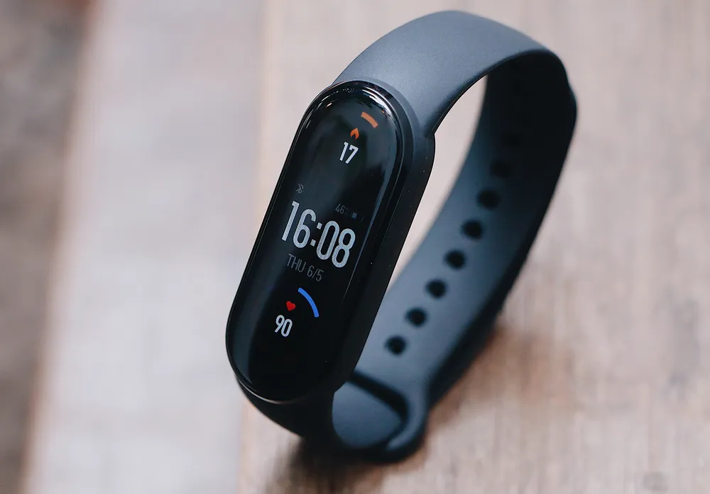 Đặt trước Mi Smart Band 6 tại FPT Shop, khách hàng được tặng cân Mi Smart Scale 2  ảnh 2 Đặt trước Mi Smart Band 6 tại FPT Shop, khách hàng được tặng cân Mi Smart Scale 2  ảnh 2