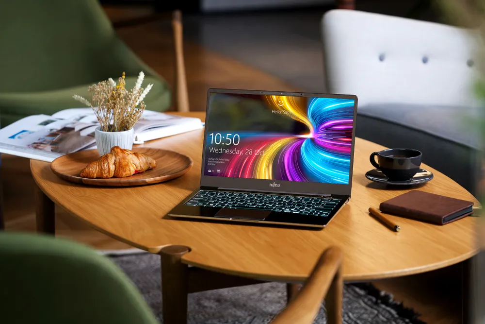 Fujitsu CH laptop cho trải nghiệm đa phương tiện di động toàn diện ảnh 2