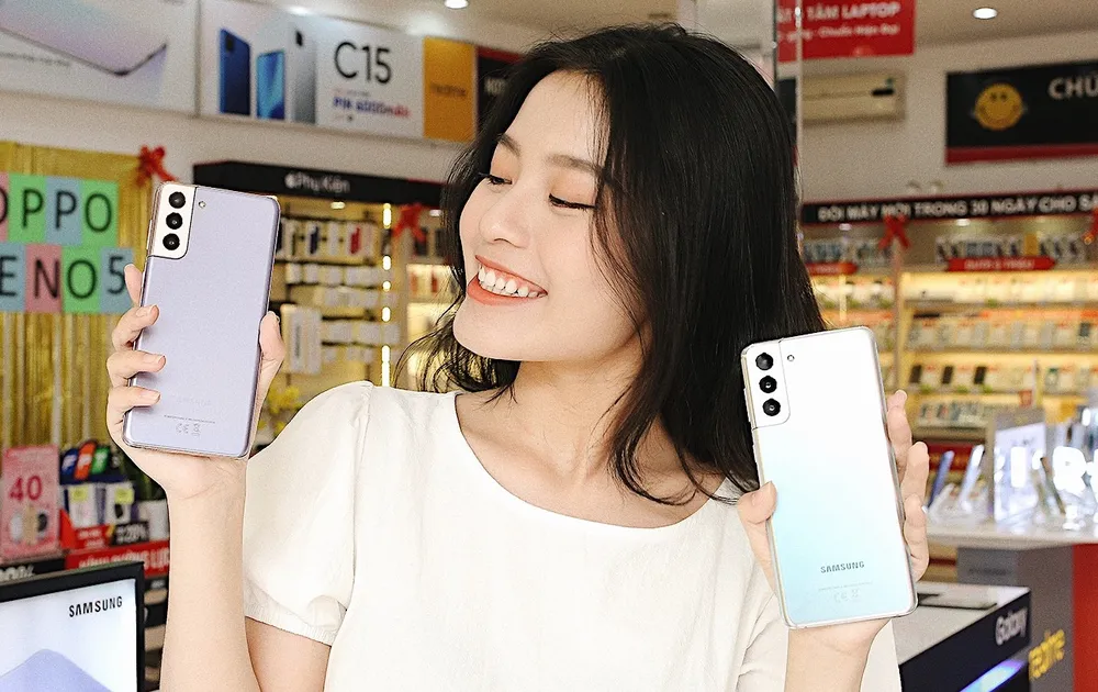 FPT Shop giảm đến 11 triệu đồng và giao hàng tận nhà cho khách mua sản phẩm Samsung ảnh 2 FPT Shop giảm đến 11 triệu đồng và giao hàng tận nhà cho khách mua sản phẩm Samsung ảnh 2