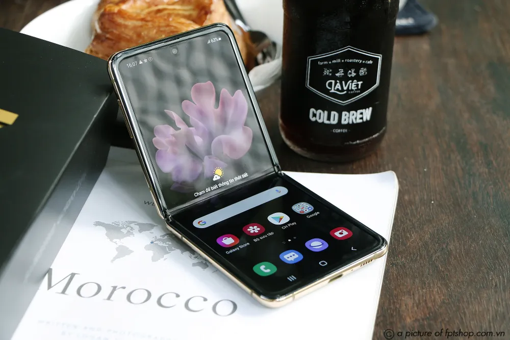 FPT Shop giảm đến 11 triệu đồng và giao hàng tận nhà cho khách mua sản phẩm Samsung ảnh 1 FPT Shop giảm đến 11 triệu đồng và giao hàng tận nhà cho khách mua sản phẩm Samsung ảnh 1