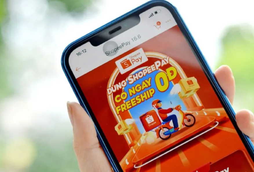 Người dùng nhận nhiều ưu đãi khi cập nhật ứng dụng ShopeePay ảnh 1