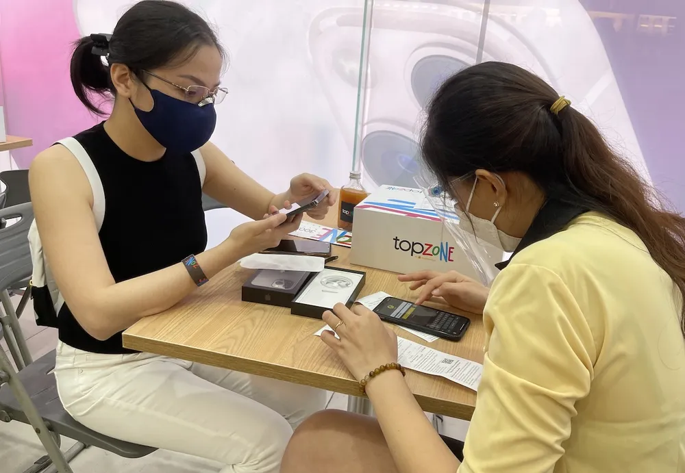 Thế Giới Di Động chính thức ra mắt TopZone, mở bán iPhone 13 ảnh 2 Thế Giới Di Động chính thức ra mắt TopZone, mở bán iPhone 13 ảnh 2
