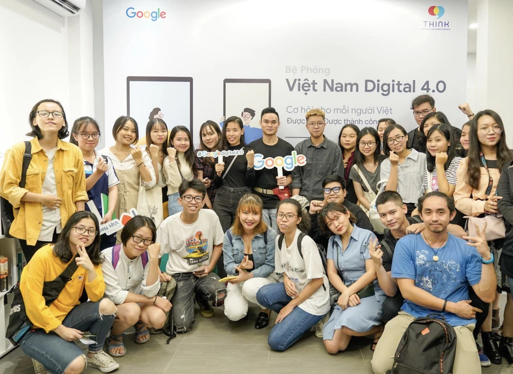 Những học viên tham gia khóa học Bệ phóng Việt Nam Digital 4.0