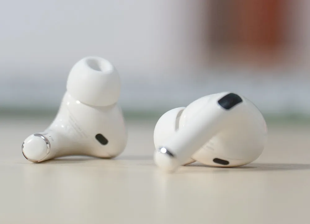 AirPods Pro MagSafe 2021 có gì đặc biệt mà người dùng hào hứng “săn sale“? ảnh 2 AirPods Pro MagSafe 2021 có gì đặc biệt mà người dùng hào hứng “săn sale“? ảnh 2