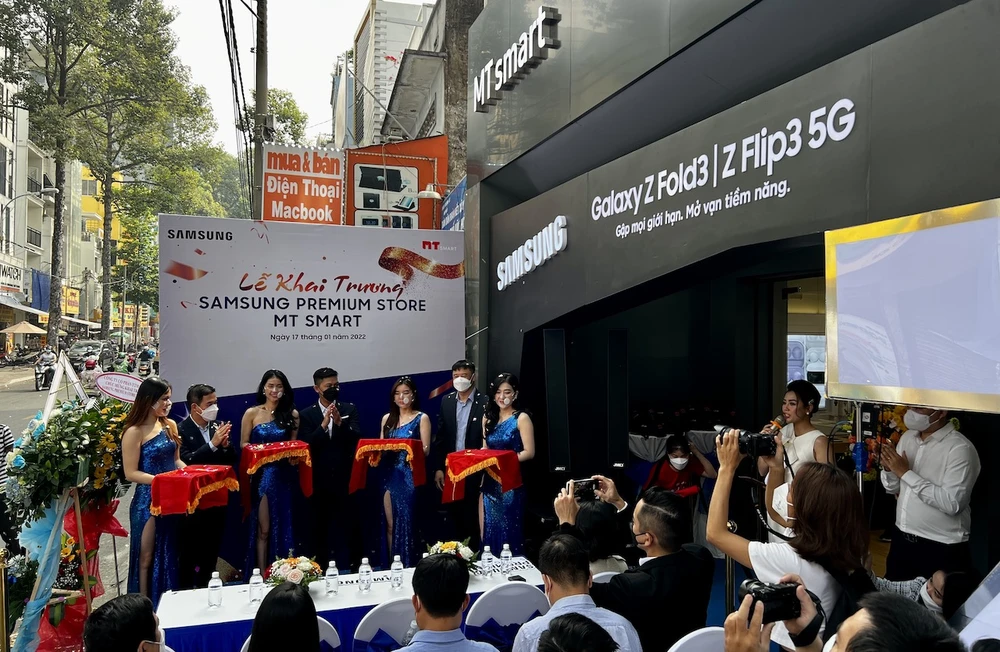 MT Smart, hệ thống Samsung Premium Store chính thức khai trương