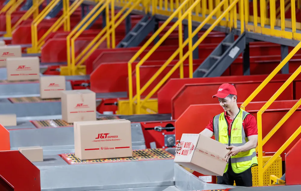 J&T Express đưa vào hoạt động trung tâm trung chuyển công suất xử lý hơn 3 ,6 triệu kiện hàng mỗi ngày ảnh 3 J&T Express đưa vào hoạt động trung tâm trung chuyển công suất xử lý hơn 3 ,6 triệu kiện hàng mỗi ngày ảnh 3