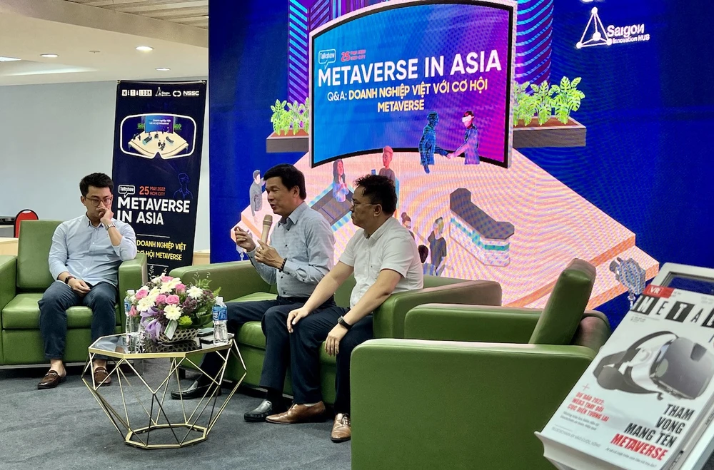 Các đại biểu trao đổi tại sự kiện "Metaverse in Asia"