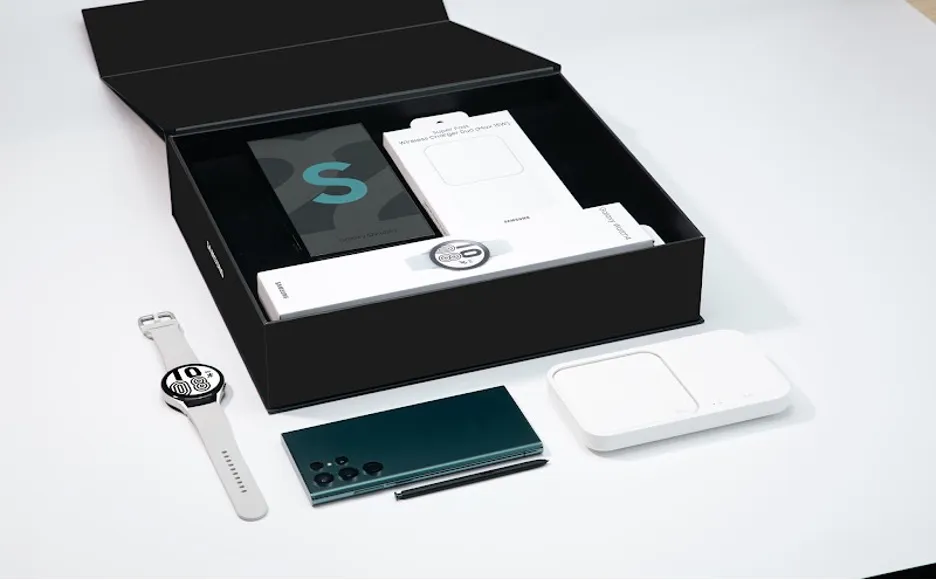 Galaxy S22 Ultra trở lại với phiên bản màu Xanh Zeta giới hạn  ​ ảnh 2