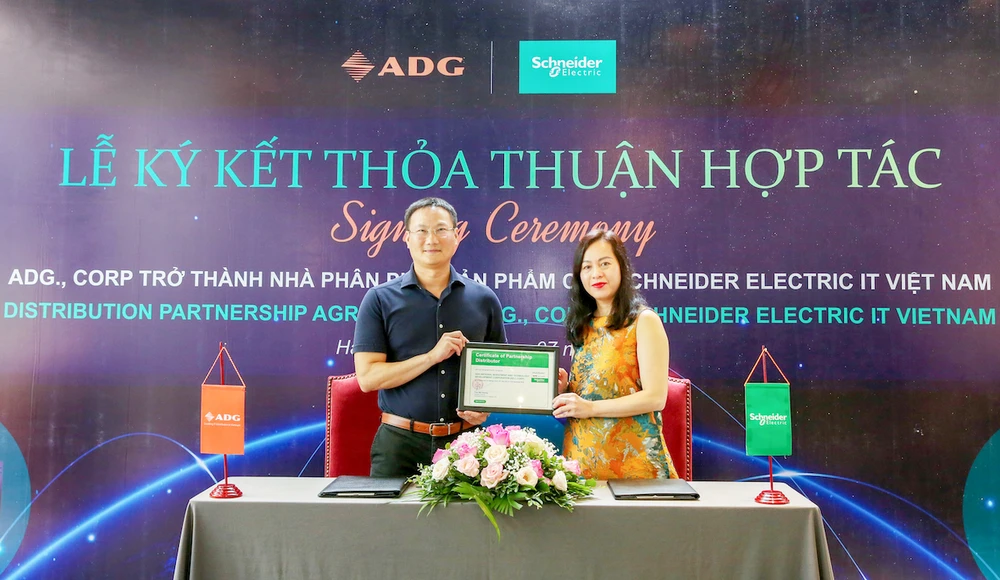 ADG và Schneider Electric IT Việt Nam ký kết hợp tác ​