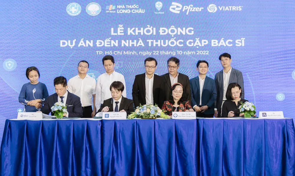 Lần đầu tiên triển khai Dự án khám chữa bệnh từ xa miễn phí tại nhà thuốc ở Việt Nam ảnh 1