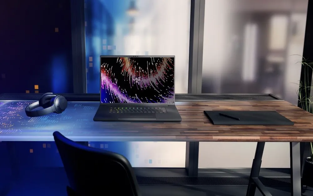 Tự hào không gian màn hình lớn nhất trong dòng Blade cho đến nay, màn hình lớn 18 inch QHD+ có tốc độ làm mới cao 240Hz mang lại độ chính xác màu sắc nguyên sơ, độ phân giải sắc nét và phản hồi nhanh hỗ trợ trải nghiệm chơi mượt mà, đắm chìm và sáng tạo nội dung chi tiết tỉ mỉ Tự hào không gian màn hình lớn nhất trong dòng Blade cho đến nay, màn hình lớn 18 inch QHD+ có tốc độ làm mới cao 240Hz mang lại độ chính xác màu sắc nguyên sơ, độ phân giải sắc nét và phản hồi nhanh hỗ trợ trải nghiệm chơi mượt mà, đắm chìm và sáng tạo nội dung chi tiết tỉ mỉ