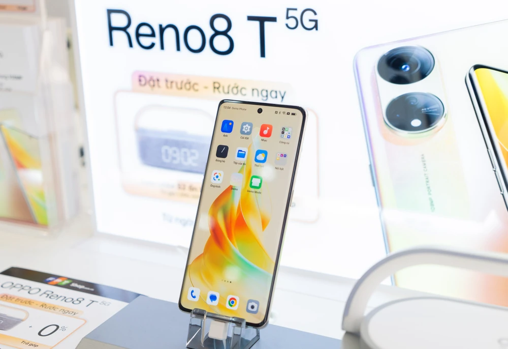 Nhận bộ quà trị giá đến 1,59 triệu đồng khi đặt trước OPPO Reno8 T 5G