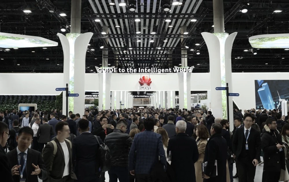 Khu triển lãm Hội trường 1 của Huawei tại MWC Barcelona 2023