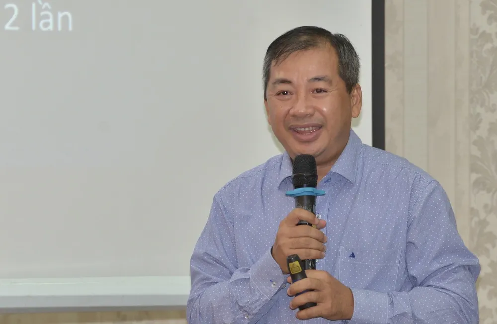 TS. Bùi Thanh Luân phát biểu tại hội thảo. Ảnh: CAO THĂNG