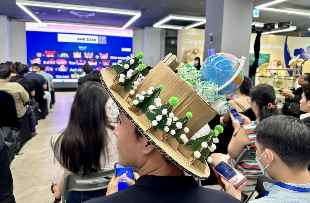 Một khách mời tại lễ trao giải