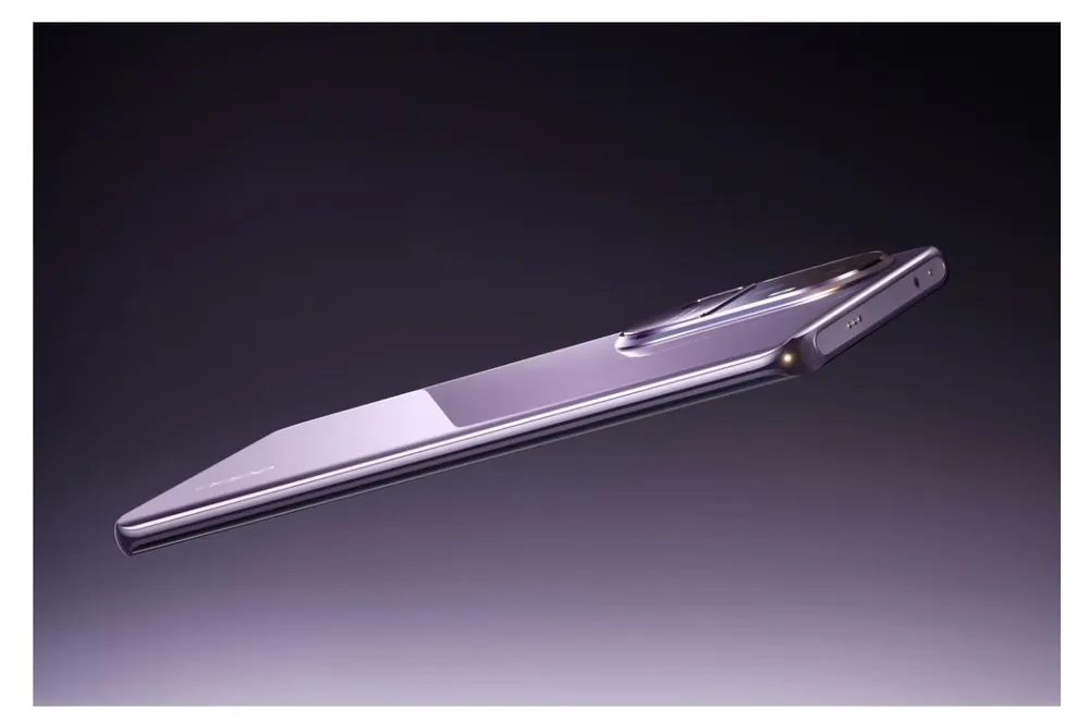 Reno10 Pro+ 5G phiên bản Tím Thạch Anh Reno10 Pro+ 5G phiên bản Tím Thạch Anh