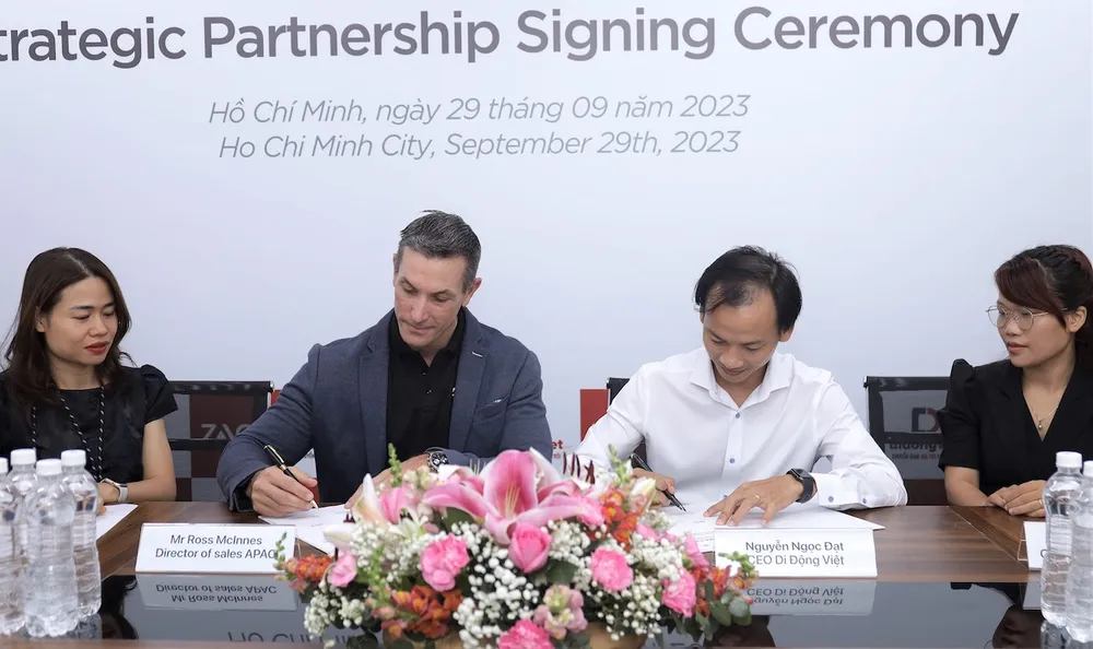 Di Động Việt cùng ZAGG ký kết hợp tác