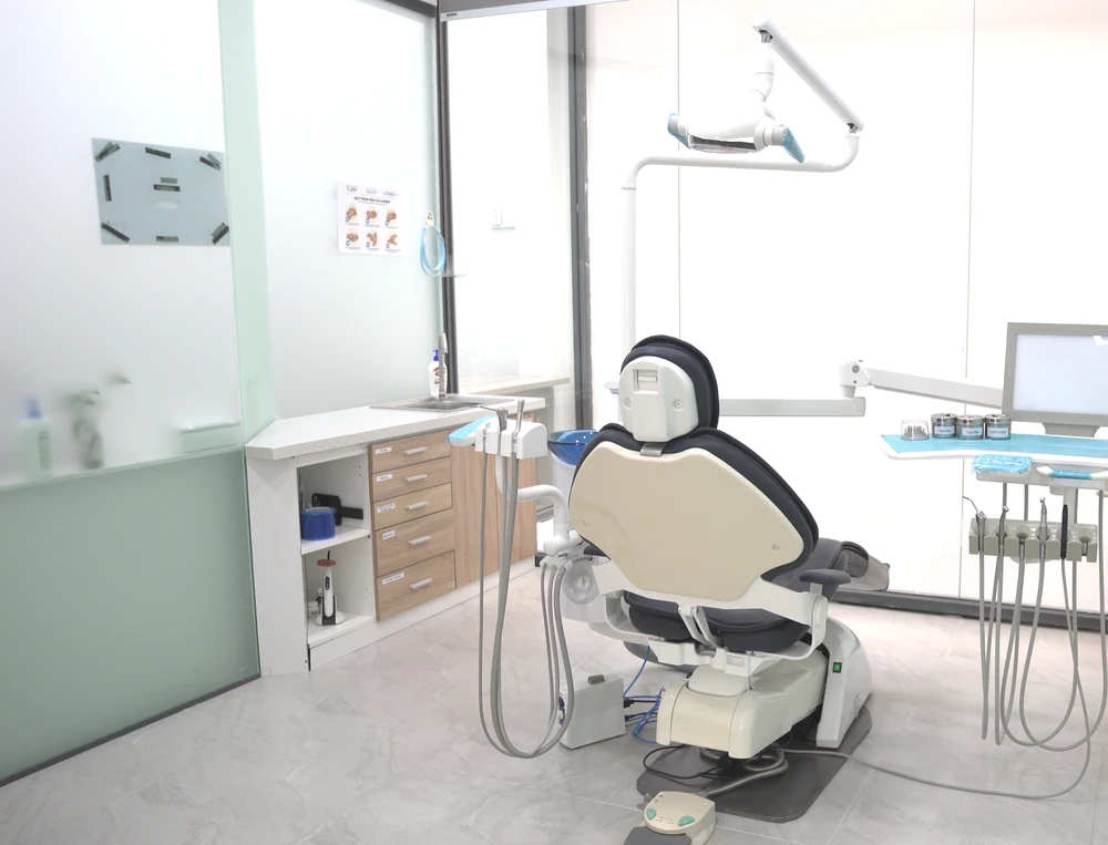 san-dental-group-khai-truong-the-gioi-implant-46-7062.png