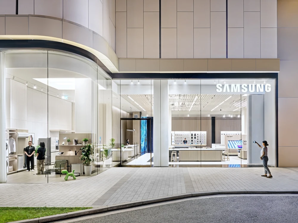 Samsung West Lake vừa được khai trương tại Hà Nội.