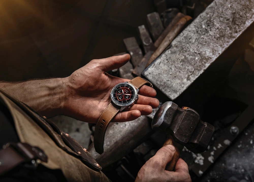 garmin-marq-adventurer-damascus-03.jpg