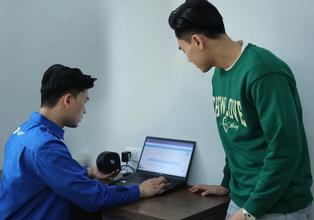 Lộ trình nâng tốc độ Internet của VNPT sẽ được thực hiện và hoàn thành ngay trong tháng 12-2024. Khách hàng sẽ được nâng tự động và thay đổi thiết bị để trải nghiệm tốt nhất tốc độ mới Khách hàng VNPT sử dụng gói cước từ trên 100Mbps tới 150Mbps và từ trên 150Mbps đến dưới 200Mbps sẽ được tăng lên khoảng 3 lần.JPG