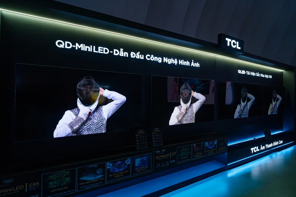 Màu đen trên nền TV C6K QD Mini LED được tái tạo tiệm cận độ đen tuyệt đối SGGP-2.jpg