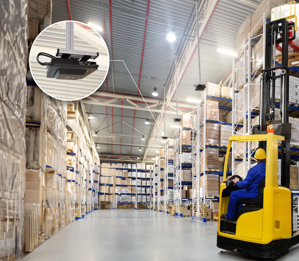 warehouse-photography-application-fxr90-rfid-aisles-highres_edited.jpg