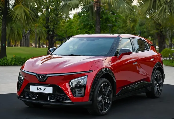 VF 7 thiết kế ấn tượng, đậm chất thể thao và hiện đại