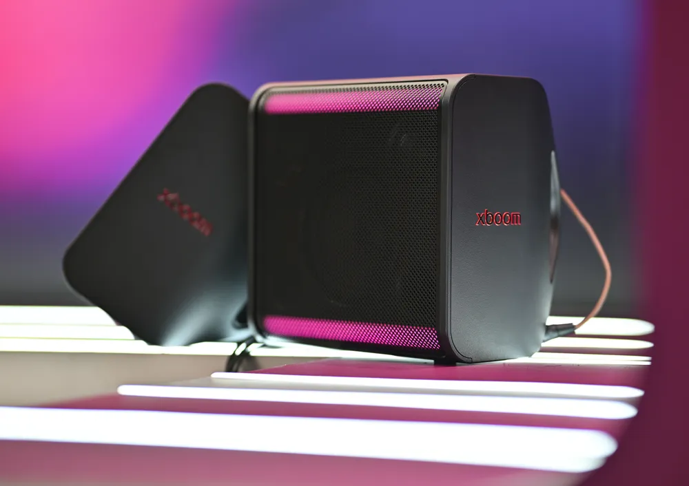 xboom stage 301.jpg